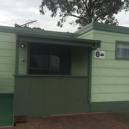Lake Albert Caravan Park Hotel Meningie Екстериор снимка