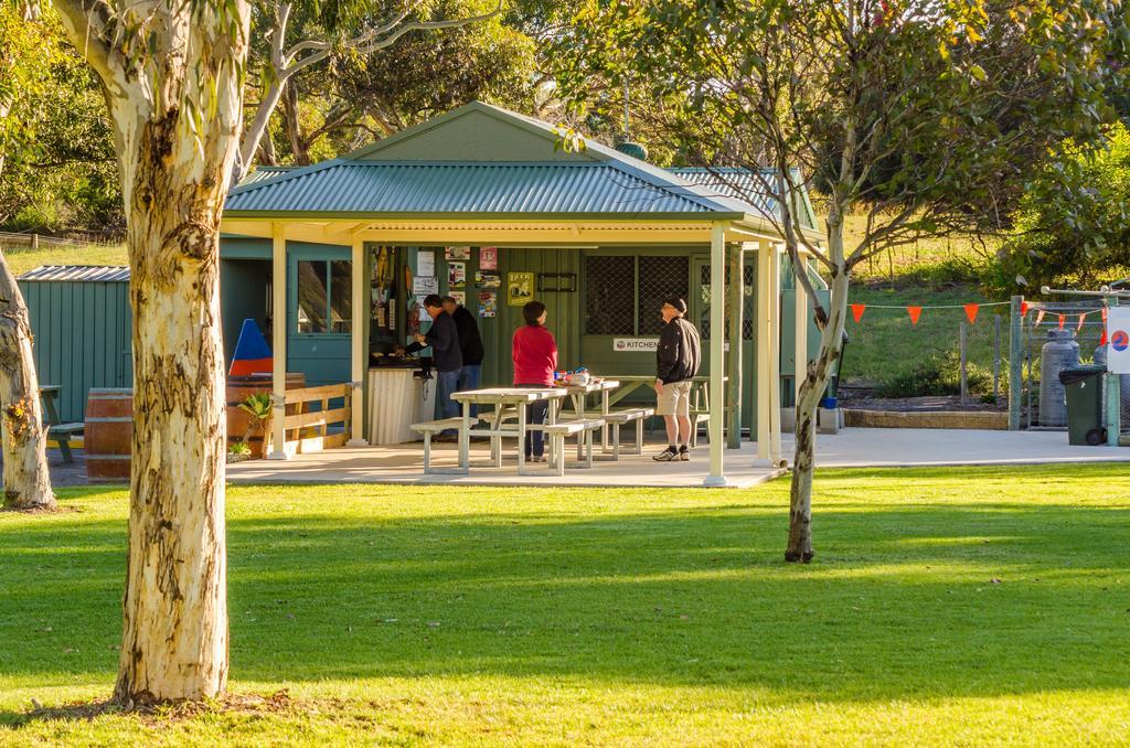 Lake Albert Caravan Park Hotel Meningie Екстериор снимка