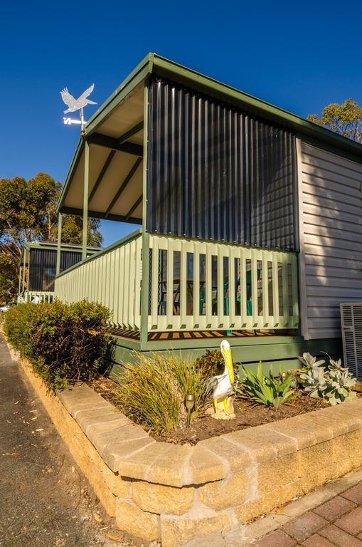 Lake Albert Caravan Park Hotel Meningie Екстериор снимка