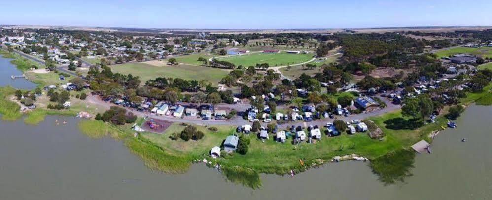 Lake Albert Caravan Park Hotel Meningie Екстериор снимка