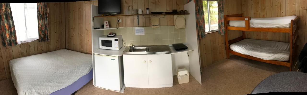 Lake Albert Caravan Park Hotel Meningie Екстериор снимка