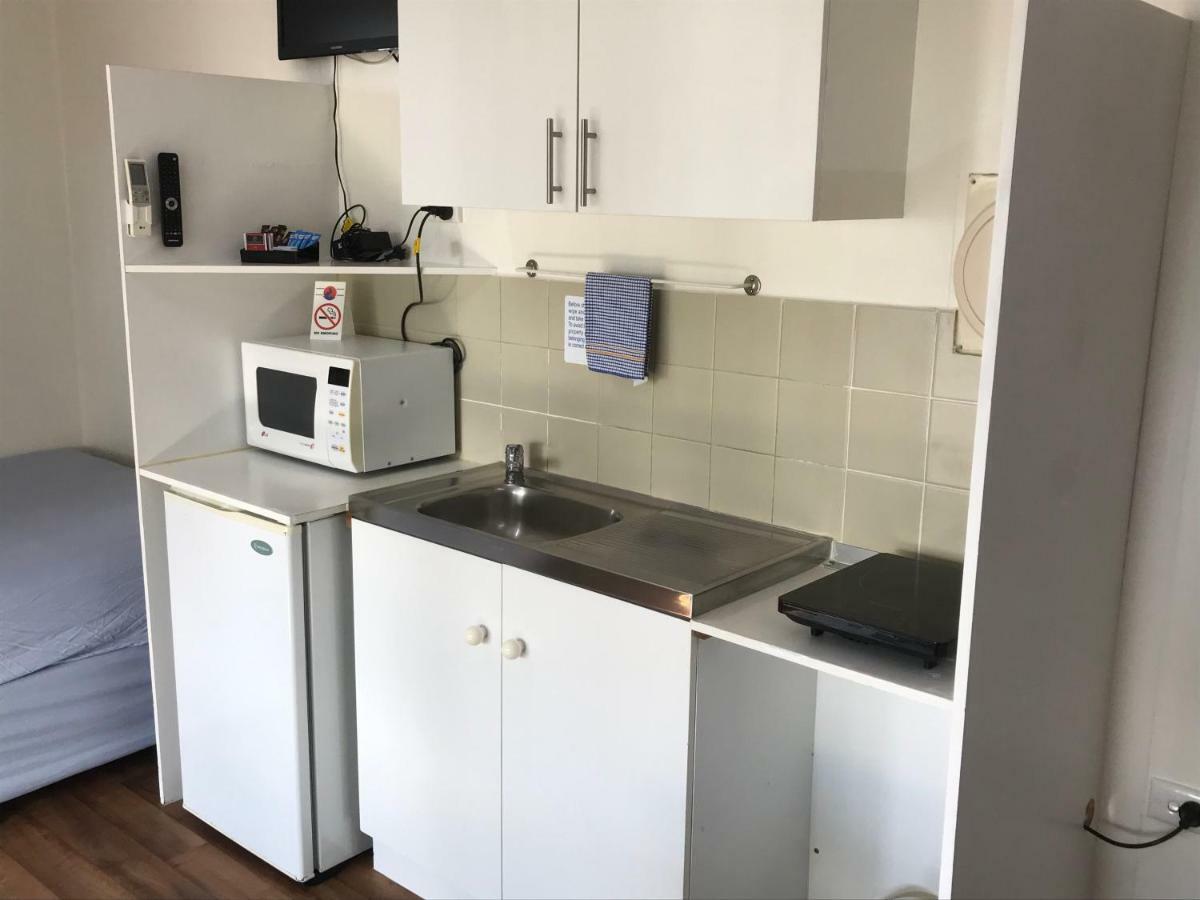 Lake Albert Caravan Park Hotel Meningie Екстериор снимка