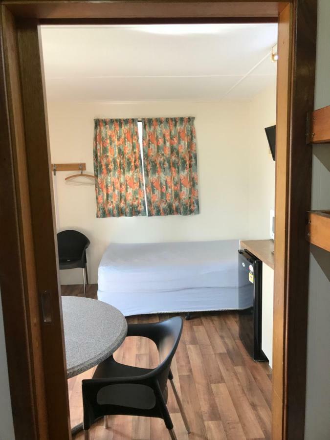 Lake Albert Caravan Park Hotel Meningie Екстериор снимка